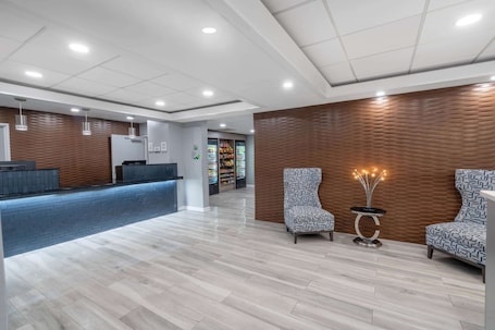 Lobby. Wingate by Wyndham Horn Lake Southaven
