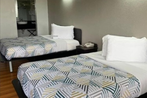 Free WiFi, bed sheets