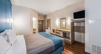 Motel 6 New Braunfels, TX