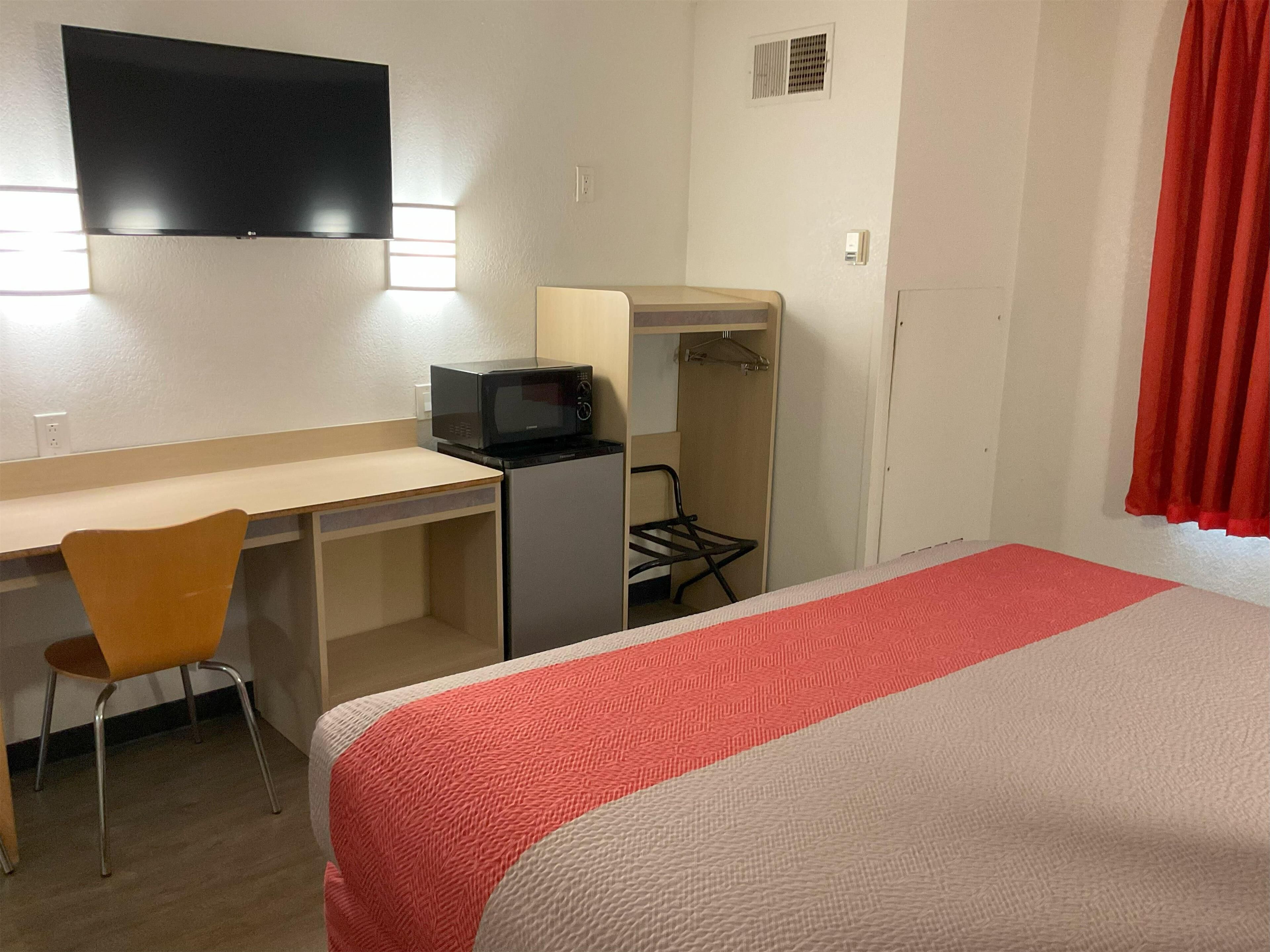 Accès au Wi-Fi (inclus), literie fournie