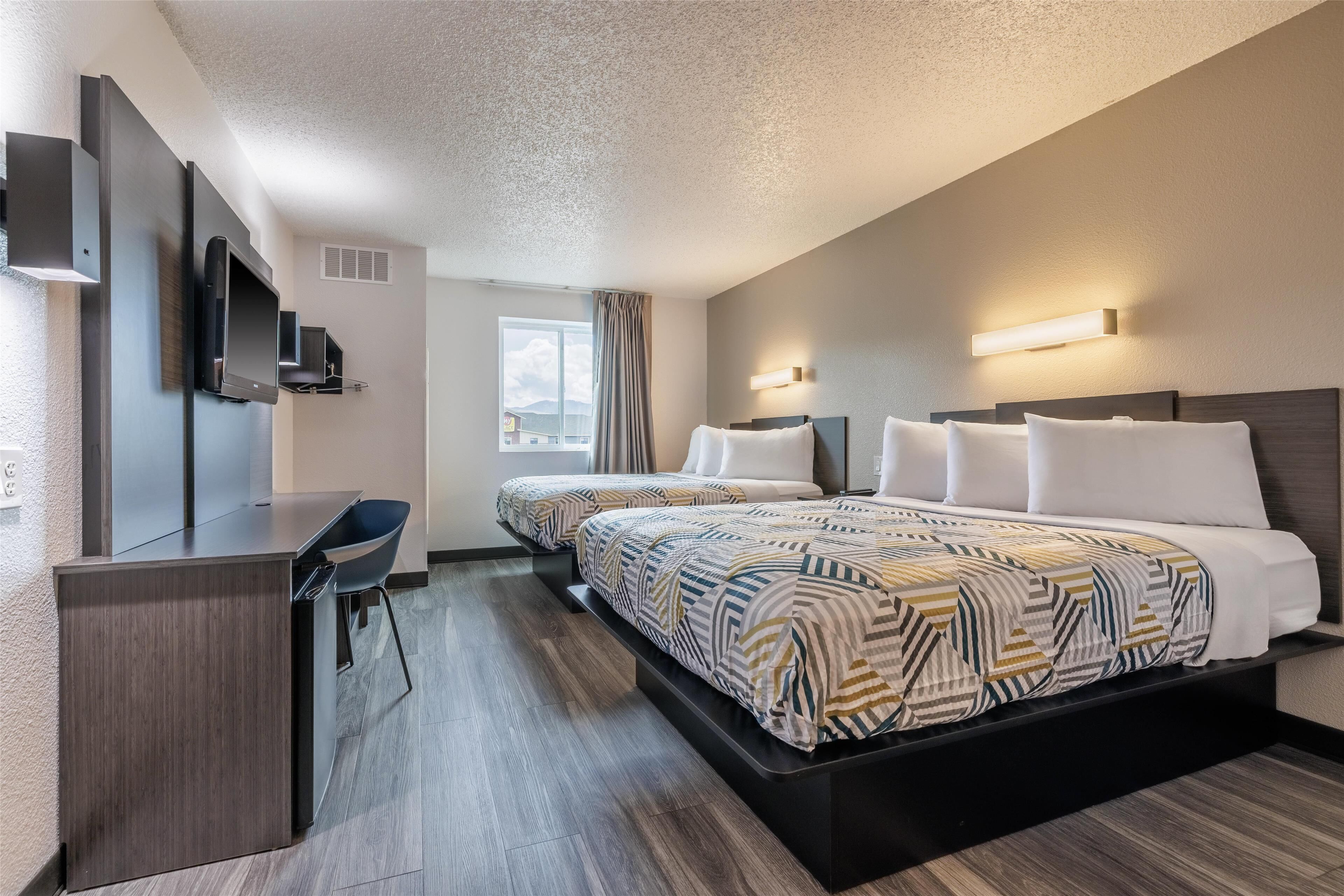 办公桌、熨斗/熨板、免费 WiFi、床单