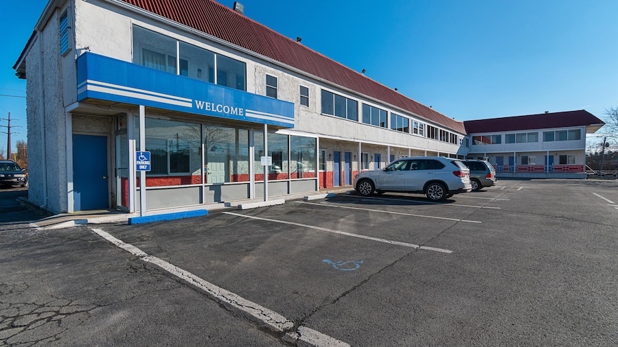 Motel 6 Frackville, PA