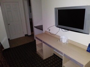 Room, 1 Queen Bed, Non Smoking, Kitchenette | Extra beds - Americas Best Value Inn Amarillo Airport (Amarillo)