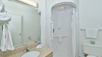 Suihku, pyyhkeet, saippua, sampoo