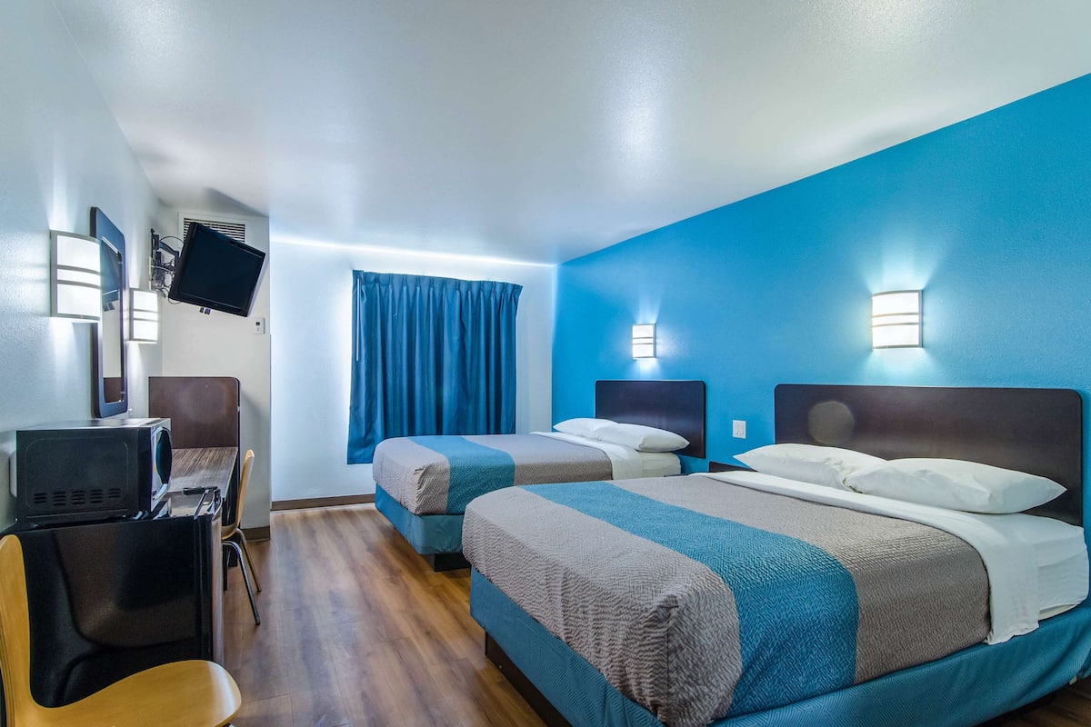 Standardrum - 2 queensize-sängar - icke-rökare | Rumsbekvämlighet