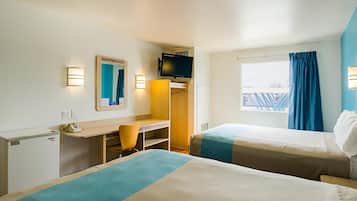 Standard Room, 2 Double Beds, Non Smoking | Room amenity