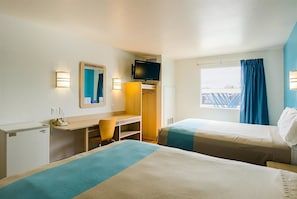 Standard Room, 2 Double Beds, Non Smoking | Room amenity - Motel 6 Wheatland, WY (Wheatland)