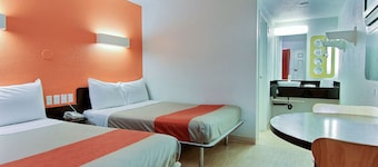 Motel 6 Corpus Christi, TX - East - North Padre Island