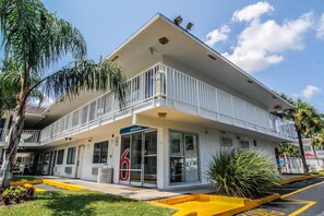 Exterior - Motel 6 Jacksonville, FL - Orange Park (Jacksonville)