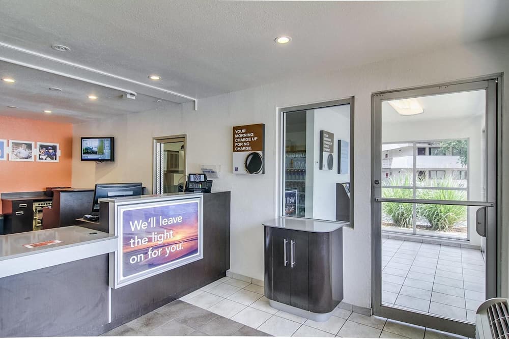 Motel 6 Jacksonville, FL - Orange Park