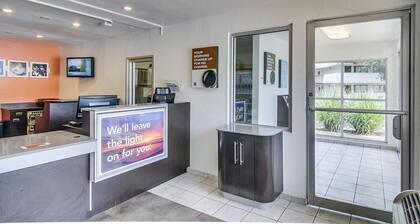 Motel 6 Jacksonville, FL - Orange Park