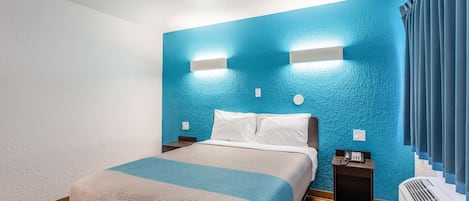 Free WiFi, bed sheets