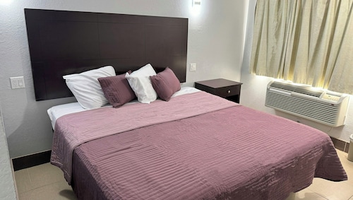 Xpress Inn & Extended Stays