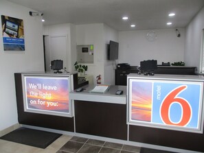 Reception - Motel 6 Meridian, MS (Meridian)