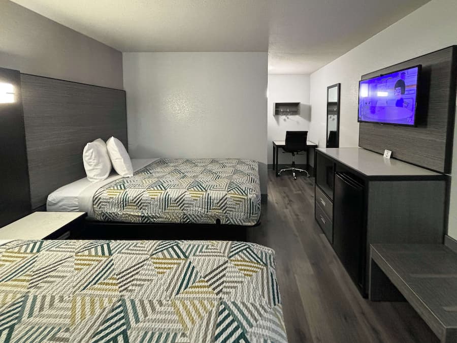 Desk, free WiFi, bed sheets