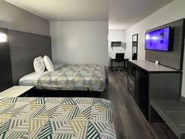 Escritorio, wifi gratis, ropa de cama