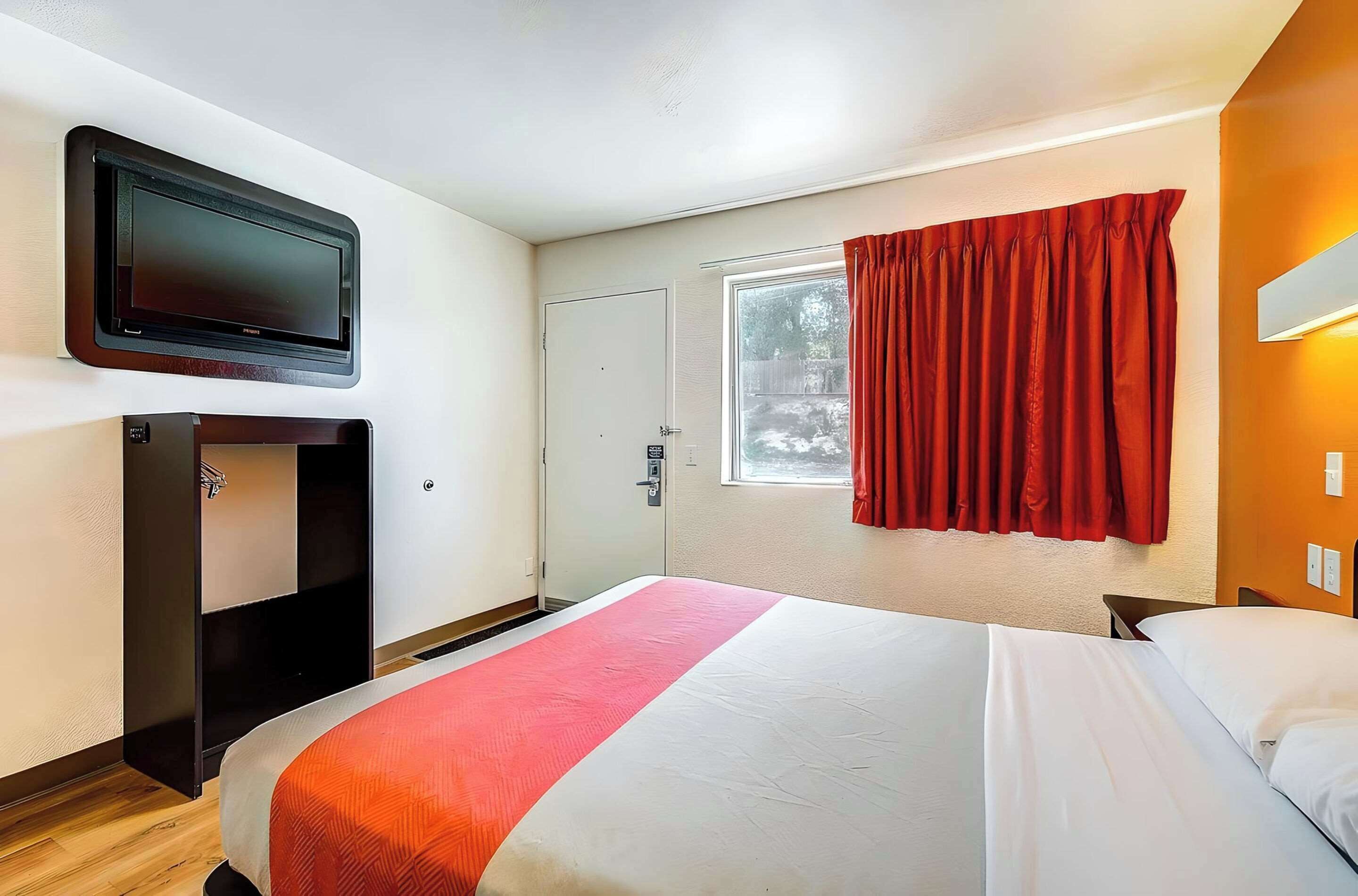 Photo - Motel 6 Thornton