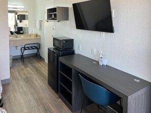 Rideaux occultants, Wi-Fi gratuit, draps fournis