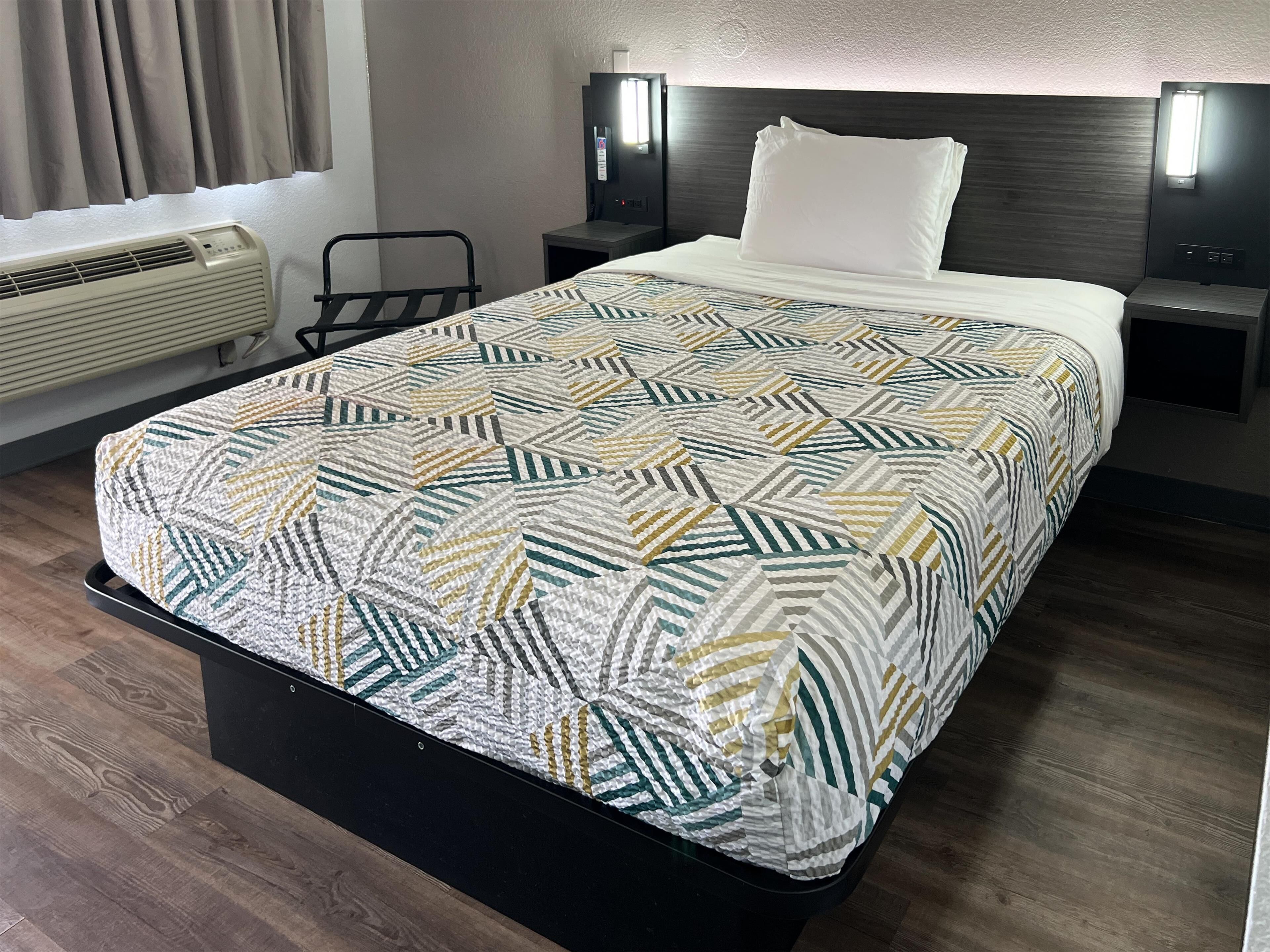 Rideaux occultants, Wi-Fi gratuit, draps fournis