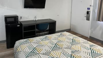 Blackout curtains, free WiFi, bed sheets