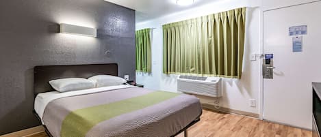Wifi gratis y ropa de cama