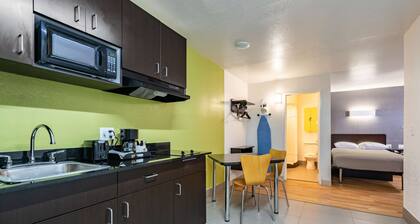 Studio 6 Monroe, LA - Hwy 165