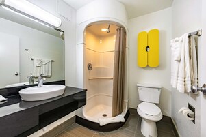 Shower, towels