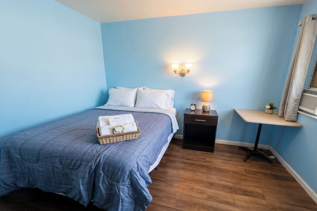 Coffres-forts dans les chambres, bureau, Wi-Fi gratuit, draps fournis
