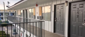 Loyalty Inn