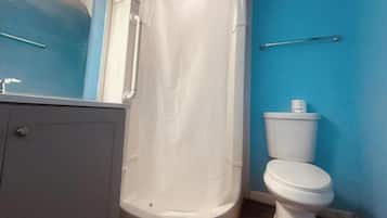 Free toiletries, towels