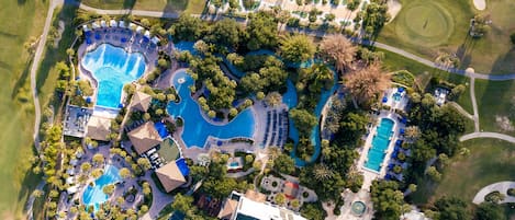 6 piscines extérieures, tentes de plage, parasols de plage