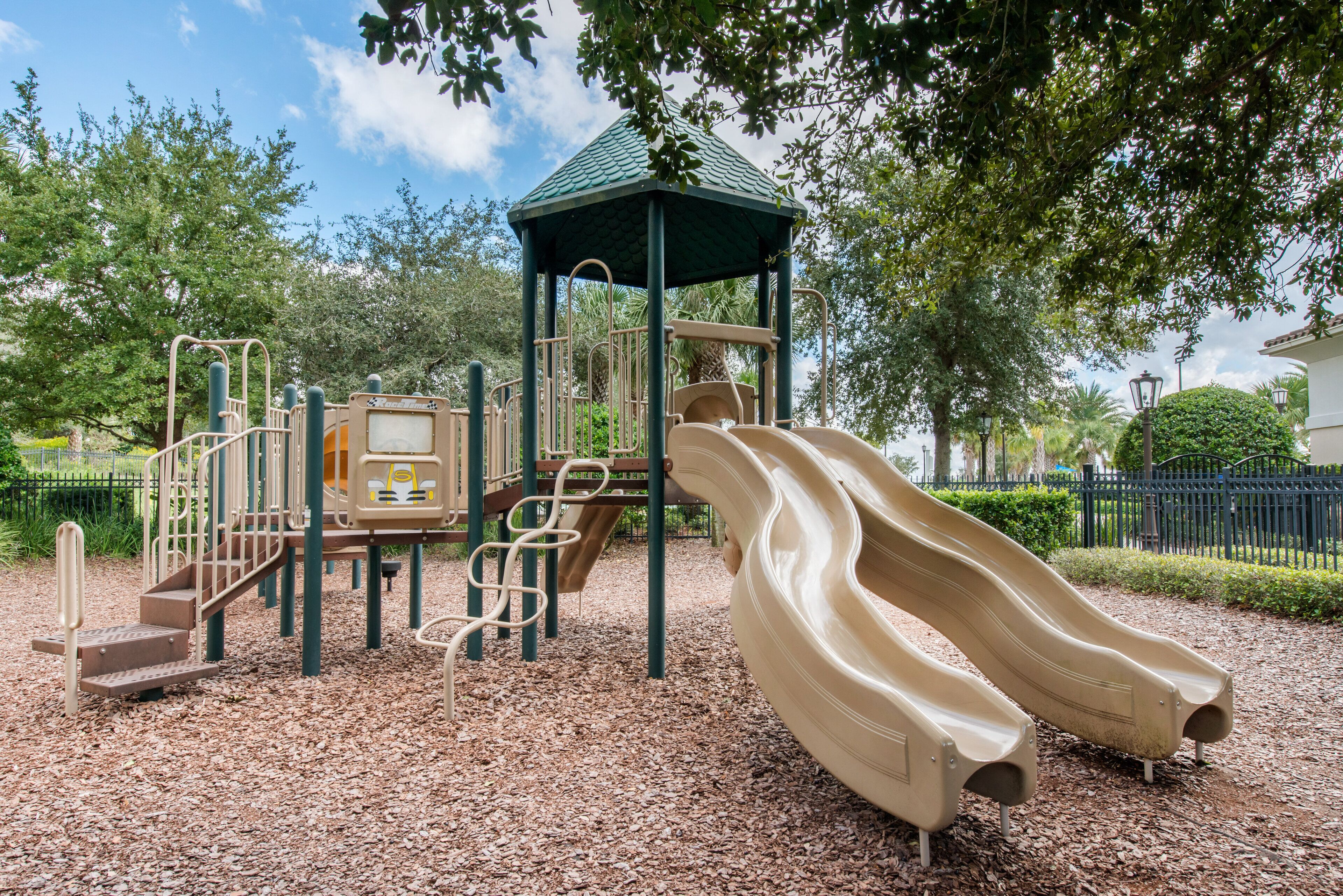 children’s play area – outdoor