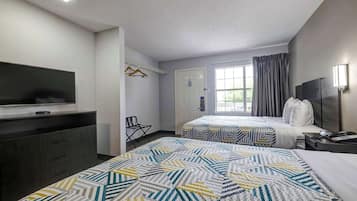 Iron/ironing board, Internet, bed sheets, alarm clocks