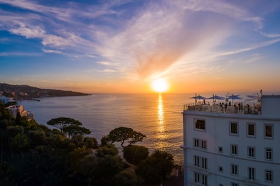 Hotel Mediterraneo
