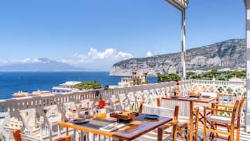 Colazione a buffet inclusa, servita tutte le mattine