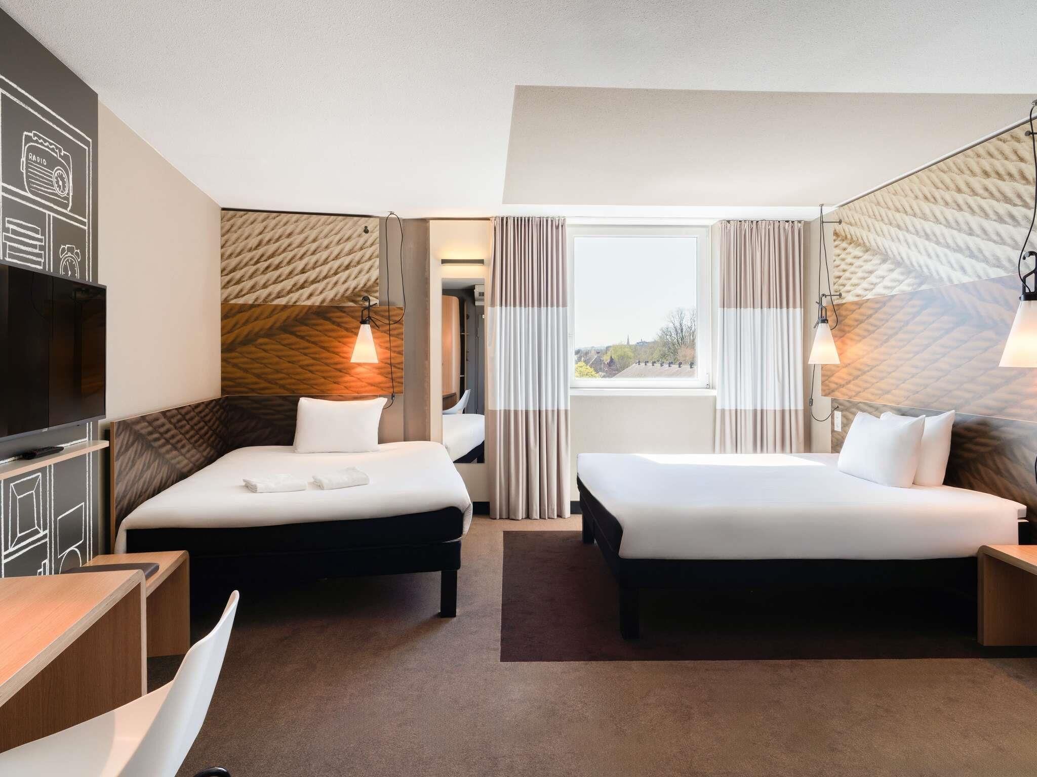 Family Room, 2 Double Beds | Premium bedding, desk, laptop workspace, blackout drapes