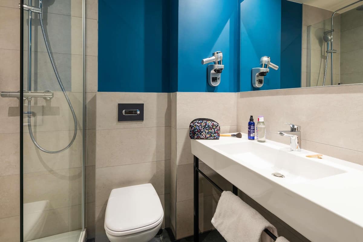 desk, laptop workspace, blackout curtains, soundproofing