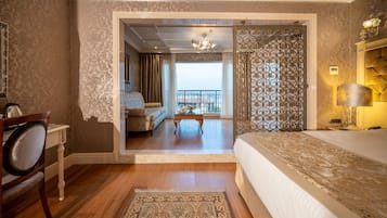 Bosphorus Suite | 1 bedroom, premium bedding, minibar, in-room safe