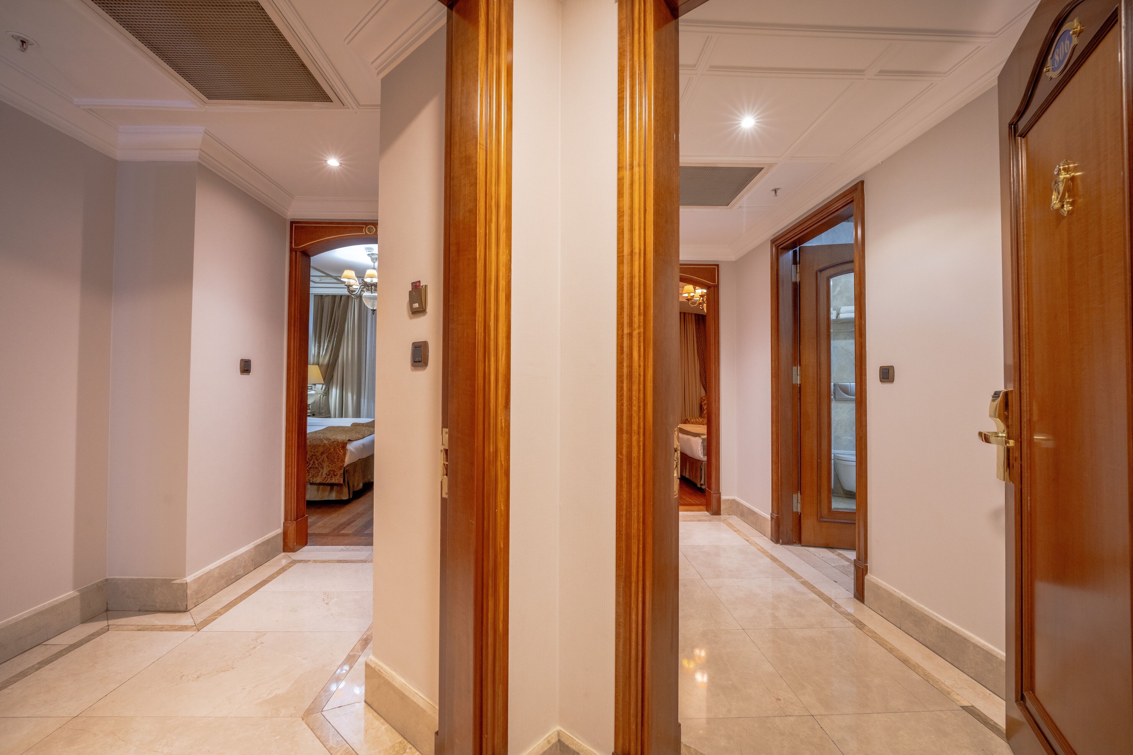 delux connectined room | 1 bedroom, premium bedding, minibar, in-room safe