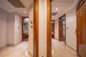 Delux Connectined Room | Premium bedding, minibar, in-room safe, desk - The Central Palace Taksim (Istanbul)