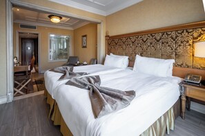 Delux Room | Premium bedding, minibar, in-room safe, desk - The Central Palace Taksim (Istanbul)