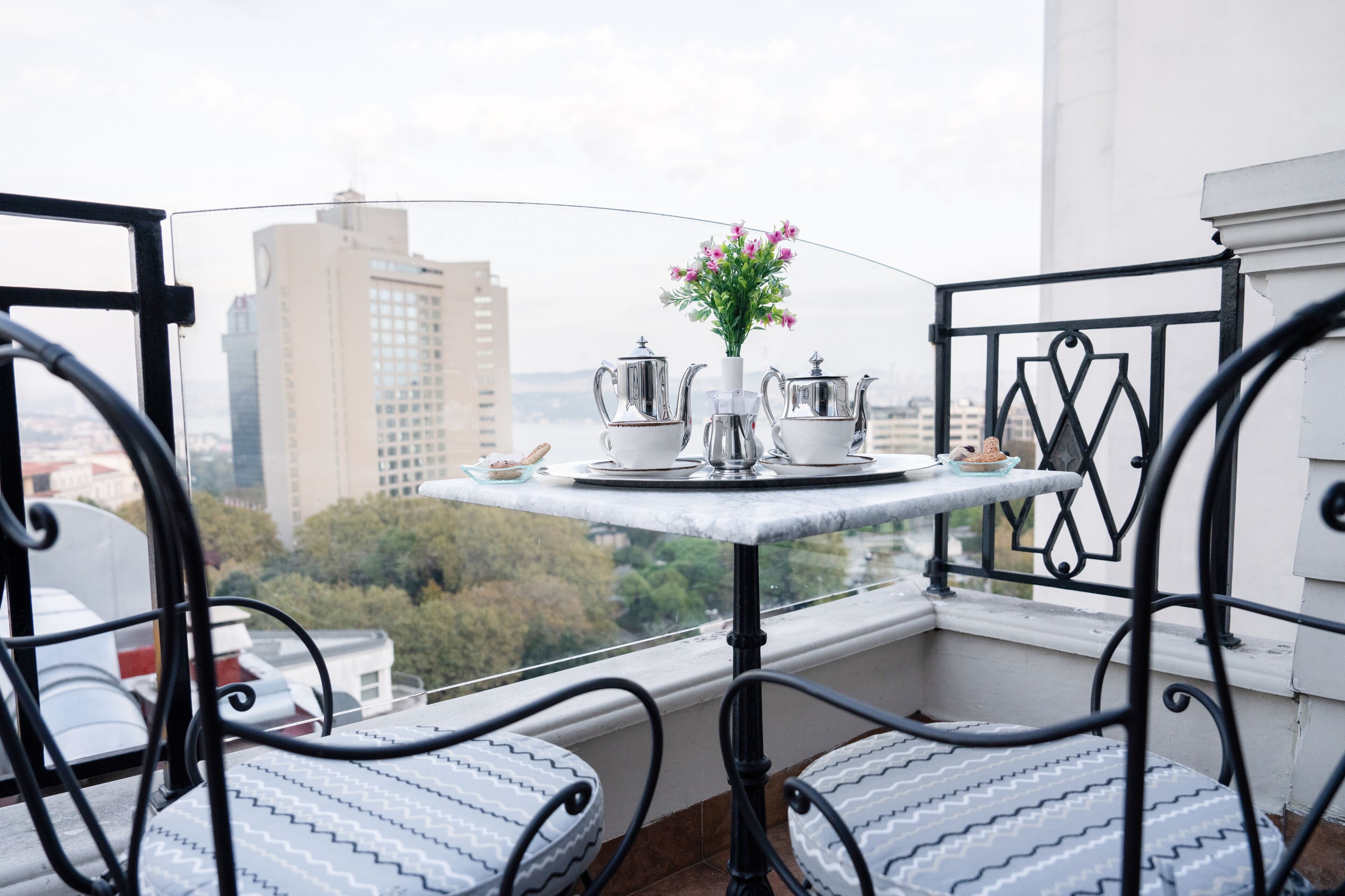 bosphorus suite | terrace/patio