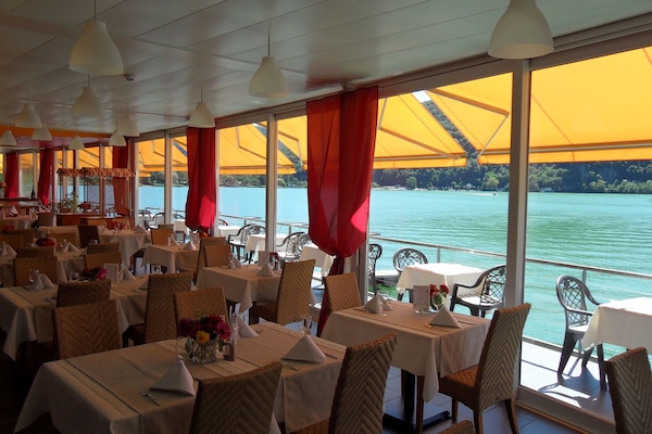 منطقة تناول الإفطار