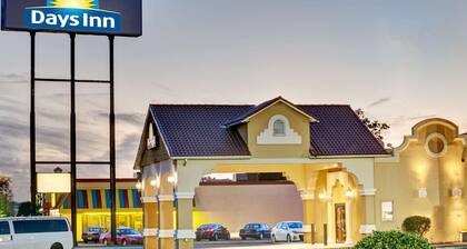 Days Inn by Wyndham Louisville Airport Fair and Expo Center