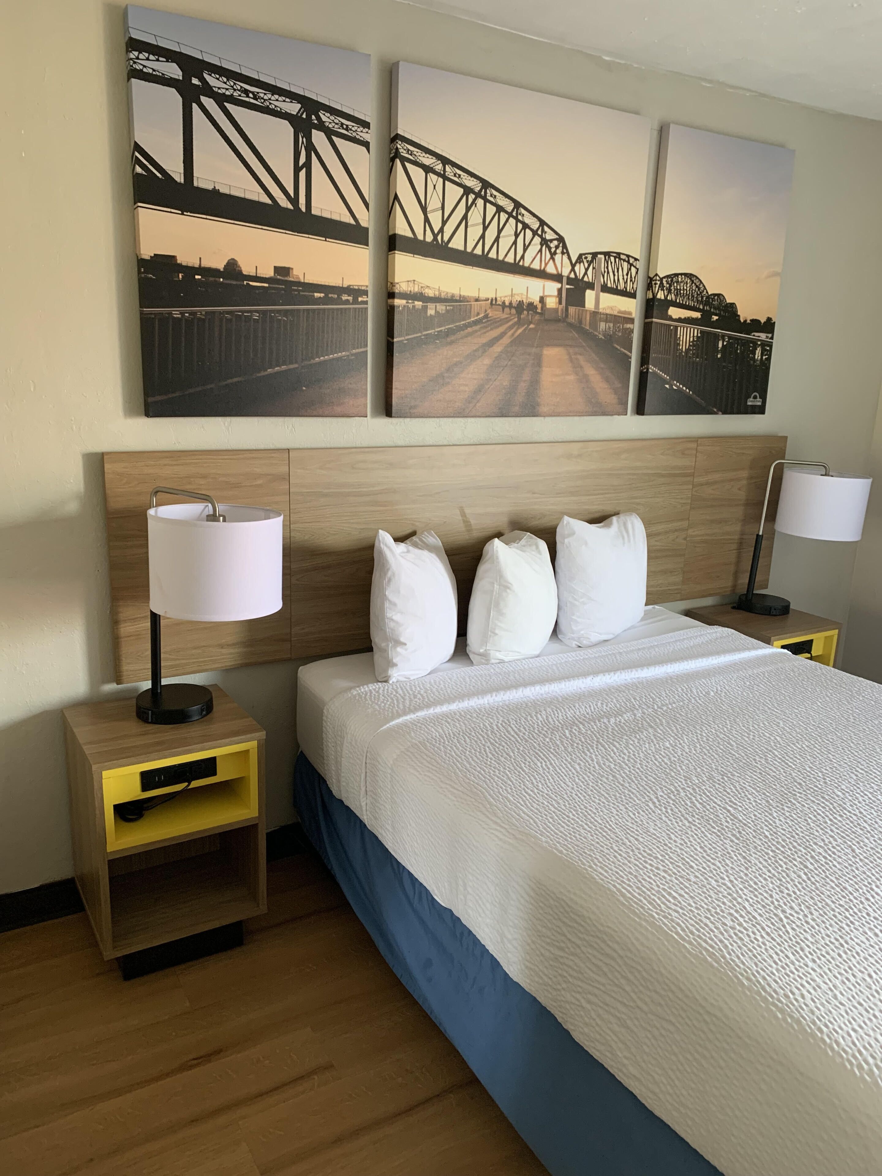 Foto - Days Inn by Wyndham Louisville Airport Fair and Expo Center