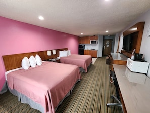 Escritorio y espacio para trabajar con laptop