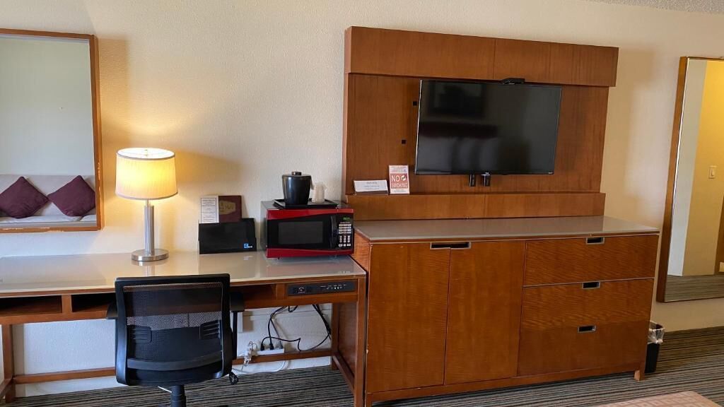 deluxe double room, 2 queen beds | 1 bedroom, desk, laptop workspace, iron/ironing board