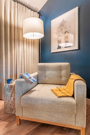 Premium Room, 1 King Bed