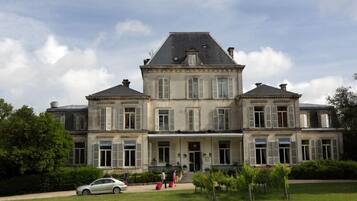 واجهة المنشأة