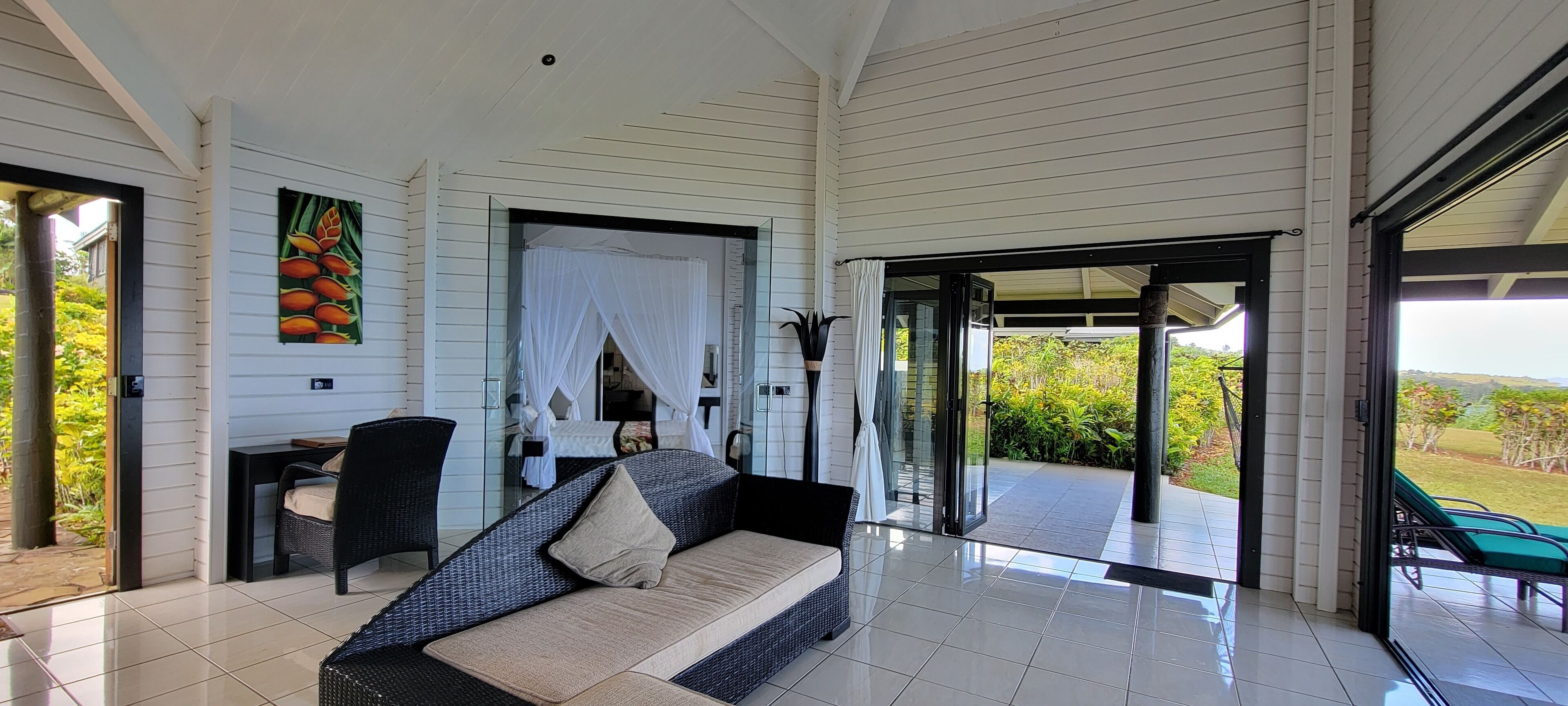 Luxury Villa, Oceanfront | Living area